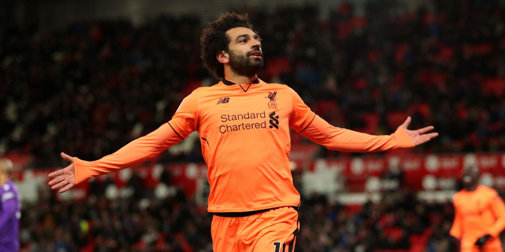 Tingkah Ekstrem Fans Liverpool Yang Cintai Salah Kayak Raja thumbnail